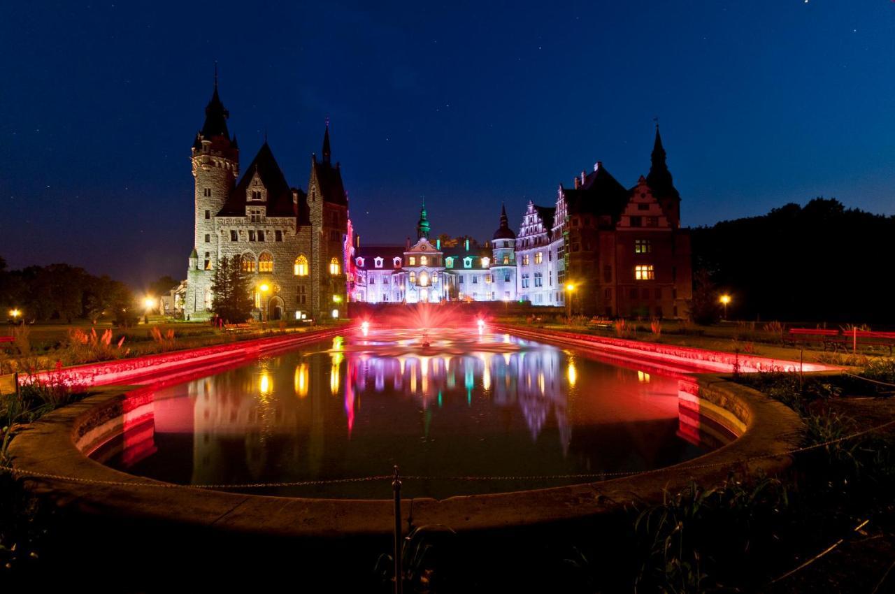 Moszna Zamek Hotel Exterior photo